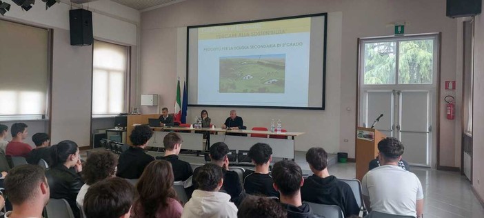 All’Istituto IIS Gae Aulenti un nuovo incontro sulla sostenibilità nel costruire con Ance Biella