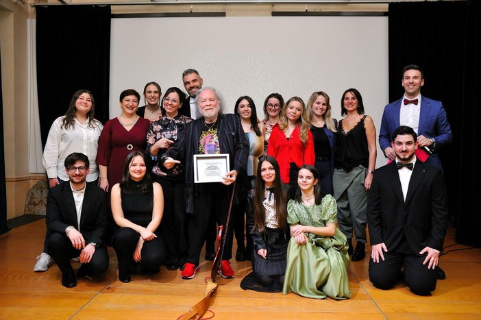 Gaglianico, un trionfo di musica e ricordi: il Maestro Santino Rocchetti incanta l’Auditorium, Foto Orfeo Cerruti Bozzola