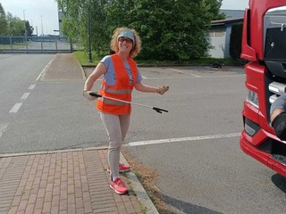 Benna, giornata ecologica: raccolti 15 sacchi di rifiuti FOTO e VIDEO