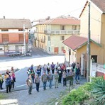 Alzabandiera e messa alla Madonnina, Alpini in festa a Casapinta per San Maurizio (foto di repertorio di Claudio Nicola) Alzabandiera e messa alla Madonnina, Alpini in festa a Casapinta per San Maurizio (foto di repertorio di Claudio Nicola)