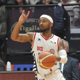 Jazz Ferguson chiama lo schema (Foto Studio Fighera)