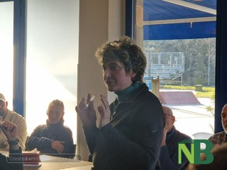 Biella, mercato di piazza Falcone, ambulanti in rivolta compatti: “Non ci spostiamo”