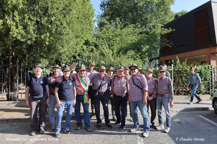 Raduno del Primo Raggruppamento, a Pinerolo anche gli Alpini di Casapinta: “Grande accoglienza” (foto di Claudio Nicola) Raduno del Primo Raggruppamento, a Pinerolo anche gli Alpini di Casapinta: “Grande accoglienza” (foto di Claudio Nicola)