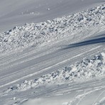 Spessori significativi di neve al suolo, Arpa Piemonte informa: “Pericolo valanghe fino a 3-marcato”(foto di repertorio)
