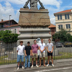 Da sinistra Derek Healey di Stanford, Connecticut; Fred Mehra di Philadelphia; Declan Boyle di Allentown, Pennsylvania; Sebastian Varnero Rawson di Philadelphia; Stephen Glyod di Chicago
