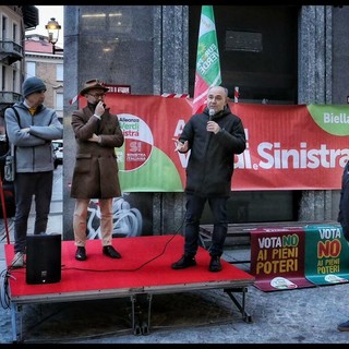 “No ai pieni poteri”, comizio di Avs a Biella con il senatore Peppe De Cristofaro
