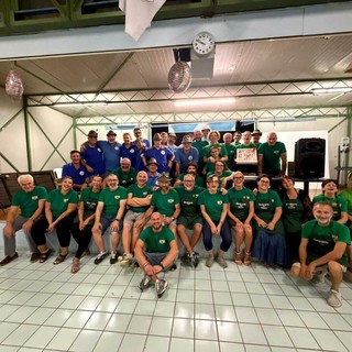 A Sandigliano pollici in alto per la cena di comunità, spazio anche alla solidarietà FOTO