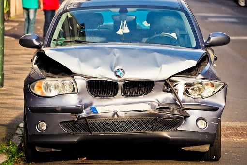 Incidenti stradali: Cosa fare in caso di sinistro? Vademecum antitruffa per l'automobilista moderno (Prima parte)