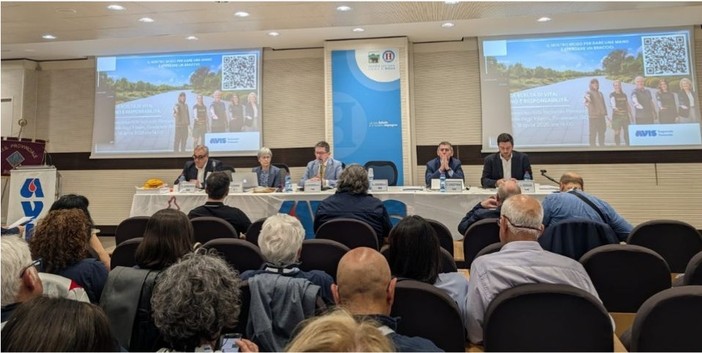 Da sinistra a destra: Andrea Campasso, Elena Porro, Luca Vannelli, Sandro Crestani e Leonardo Dolce (foto idi Avis Regionale Piemonte)