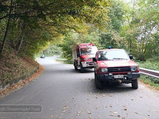 Tenta di sfuggire alle forze dell'ordine e cade in un dirupo FOTO Mattia Baù per newsbiella.it Tenta di sfuggire alle forze dell'ordine e cade in un dirupo FOTO Mattia Baù per newsbiella.it