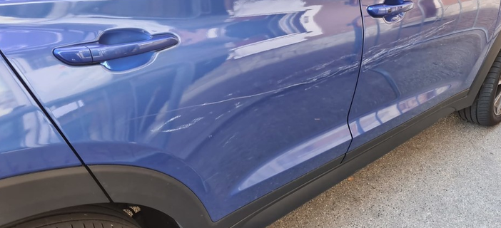 Lessona, danneggia auto in strada: intervengono i Carabinieri, foto archivio