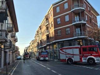 Cossato, intervento dei Vigili del Fuoco in via Mazzini FOTO e VIDEO Diana Vargan