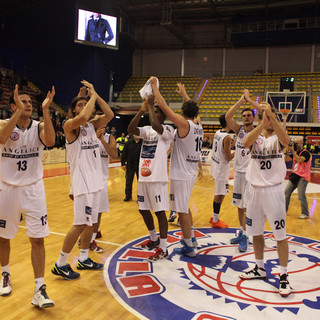 Basket- Corbani: "Siamo stati bravi ad adattari alle difficoltà" FOTOGALLERY Basket- Corbani: "Siamo stati bravi ad adattari alle difficoltà" FOTOGALLERY