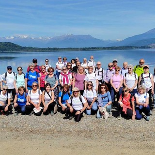 Auser Cossato, grande partecipazione alla passeggiata di Viverone con gita finale sul battello