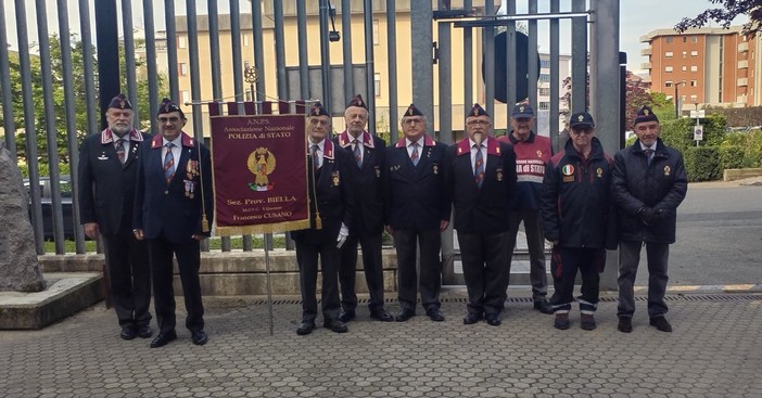 Cerimonia impeccabile per il 174° della Polizia di Stato: il plauso dell’ANPS al Questore Bucarelli Cerimonia impeccabile per il 174° della Polizia di Stato: il plauso dell’ANPS al Questore Bucarelli