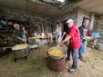 Valdilana, festa all’Alpe Artignaga: polenta concia e panini per oltre mille persone FOTO e VIDEO Angela Lobefaro per newsbiella.it