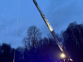 Graglia: auto finisce in un dirupo di 7 metri