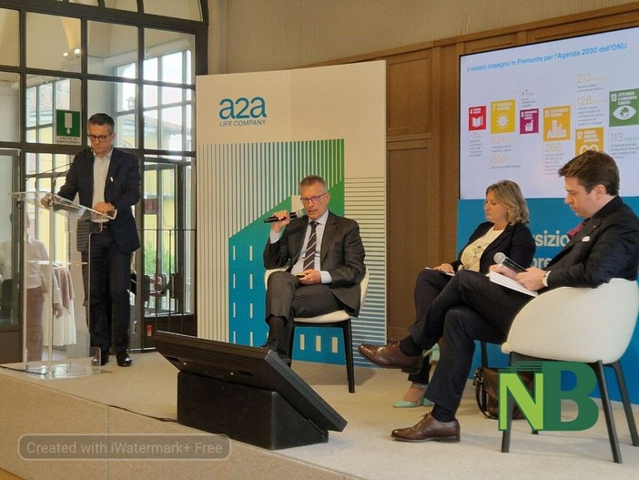 Cavaglià, A2A investe su plastica e tessuti: nuovi impianti e oltre 60 milioni in Piemonte Cavaglià, A2A investe su plastica e tessuti: nuovi impianti e oltre 60 milioni in Piemonte