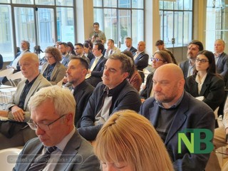 Cavaglià, A2A investe su plastica e tessuti: nuovi impianti e oltre 60 milioni in Piemonte Cavaglià, A2A investe su plastica e tessuti: nuovi impianti e oltre 60 milioni in Piemonte