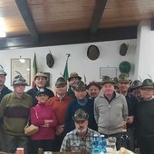 Alpini, numeri di iscritti e costi di gestione: incontro a Sordevolo con i gruppi della Valle Elvo Alpini, numeri di iscritti e costi di gestione: incontro a Sordevolo con i gruppi della Valle Elvo