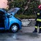 Fumo dal motore, poi le fiamme: incendio ad un’auto a Cossato (foto di Mattia Baù per newsbiella.it) Fumo dal motore, poi le fiamme: incendio ad un’auto a Cossato (foto di Mattia Baù per newsbiella.it)