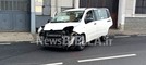 Biella, auto finisce contro il palo della luce: soccorsa una donna (foto di Mattia Baù in esclusiva per Newsbiella.it)