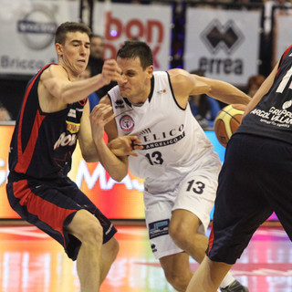 Simone Berti in azione contro Casale Simone Berti in azione contro Casale