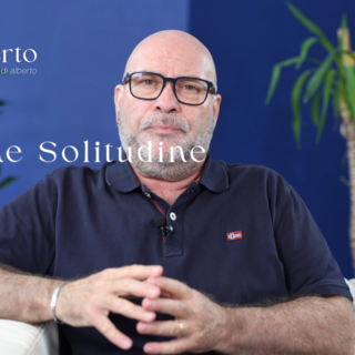 AlfAlberto, S come Solitudine: sentirsi soli anche in mezzo agli altri