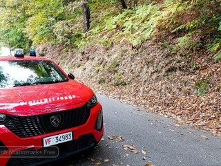 Tenta di sfuggire alle forze dell'ordine e cade in un dirupo FOTO Mattia Baù per newsbiella.it Tenta di sfuggire alle forze dell'ordine e cade in un dirupo FOTO Mattia Baù per newsbiella.it
