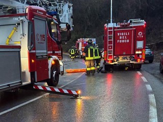 Graglia: auto finisce in un dirupo di 7 metri