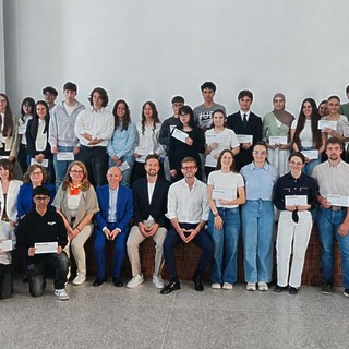 Biella, al Liceo Avogadro le Borse di Studio: premiati gli studenti