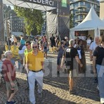 Bolle di Malto, l'apertura dei cancelli in piazza Martiri e piazza Primo Maggio, tra musica, birra e cucina di strada FOTO e VIDEO Mauro Benedetti per newsbiella.it Bolle di Malto, l'apertura dei cancelli in piazza Martiri e piazza Primo Maggio, tra musica, birra e cucina di strada FOTO e VIDEO Mauro Benedetti per newsbiella.it