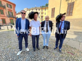 Biella rende omaggio ai Bersaglieri, inaugurato il nuovo monumento in piazza La Marmora FOTO e VIDEO di Massimo Giacobbe per newsbiella.it