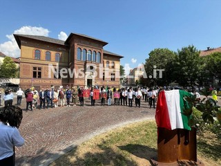 Biella rende omaggio ai Bersaglieri, inaugurato il nuovo monumento in piazza La Marmora FOTO e VIDEO di Massimo Giacobbe per newsbiella.it