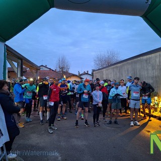 Borriana,  in 200 alla 6ª edizione del Bessa Christmas Night Trail FOTO e VIDEO - Foto e video Nicola Rasolo per newsbiella.it