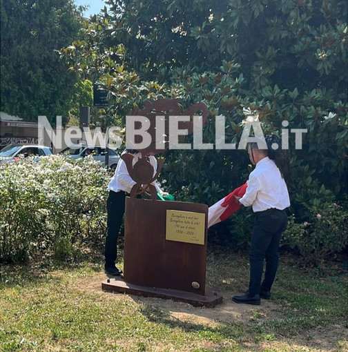 Biella rende omaggio ai Bersaglieri, inaugurato il monumento in piazza La Marmora FOTO e VIDEO di Massimo Giacobbe per newsbiella.it