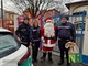 Babbo Natale “fermato” a Biella dalla Polizia Locale: tappa speciale alla scuola a Villa Petiva Babbo Natale “fermato” a Biella dalla Polizia Locale: tappa speciale alla scuola a Villa Petiva