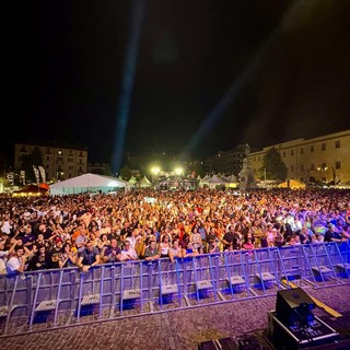 Biella brinda al successo: boom di presenze a Bolle di Malto tra musica, eventi e degustazioni FOTO