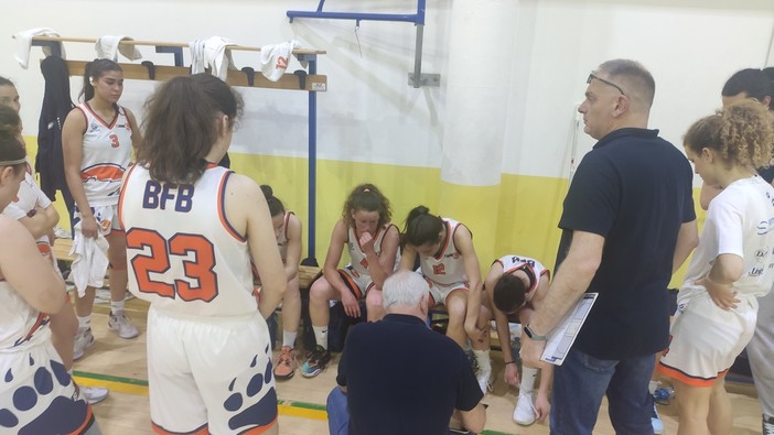 Basket Femminile Biellese, beffa salvezza: Arona rimonta e rimanda tutto allo spareggio decisivo