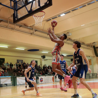 Terza vittoria di fila per Teens Basket Biella, serata da incorniciare per Emanuel Terreni