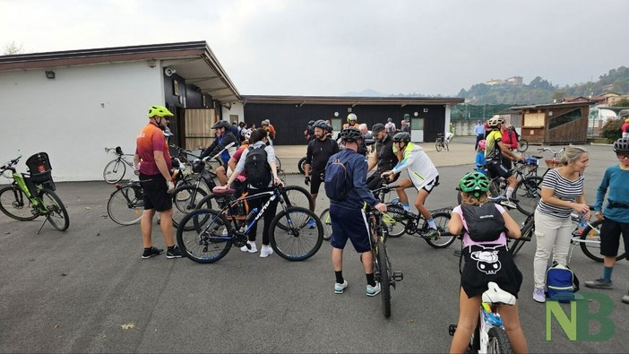Valdengo in sella: in 60 alla biciclettata “aspettando il Trofeo Tessile e Moda”