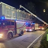 A Bioglio scatta l'allarme per un incendio al camino, l'intervento decisivo dei Vigili del Fuoco evita il peggio (servizio di Mauro Benedetti per newsbiella.it)