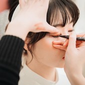 Eyeliner per gli occhi: trend di makeup per l'autunno Eyeliner per gli occhi: trend di makeup per l'autunno