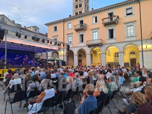 Biella celebra i 60 anni del Biella Jazz Club: in Piazza Duomo musica, immagini ed emozioni FOTO e VIDEO Nicola Rasolo per newsbiella.it
