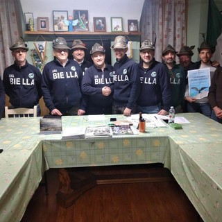 Brusnengo e Curino in festa per i 48 anni di fondazione degli Alpini (foto di repertorio)