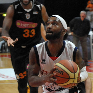 Angelico Biella riparte da Jazzmarr Ferguson