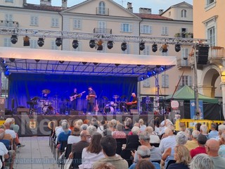 Biella celebra i 60 anni del Biella Jazz Club: in Piazza Duomo musica, immagini ed emozioni FOTO e VIDEO Nicola Rasolo per newsbiella.it