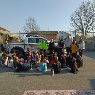 Benna, la Protezione Civile entra a scuola: incontro con gli alunni delle elementari