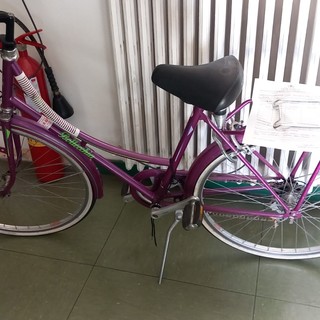Ritrovata a Biella una bici da donna, si cerca la proprietaria