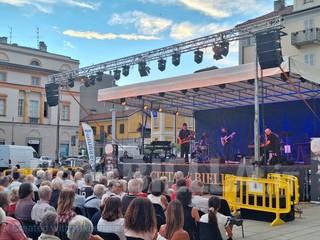 Biella celebra i 60 anni del Biella Jazz Club: in Piazza Duomo musica, immagini ed emozioni FOTO e VIDEO Nicola Rasolo per newsbiella.it